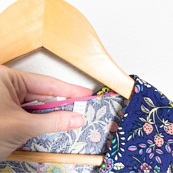 BODEN NAVY V NECK MIDI TEA DRESS Tropic Meadow Floral Size US 4 - Picture 6 of 9